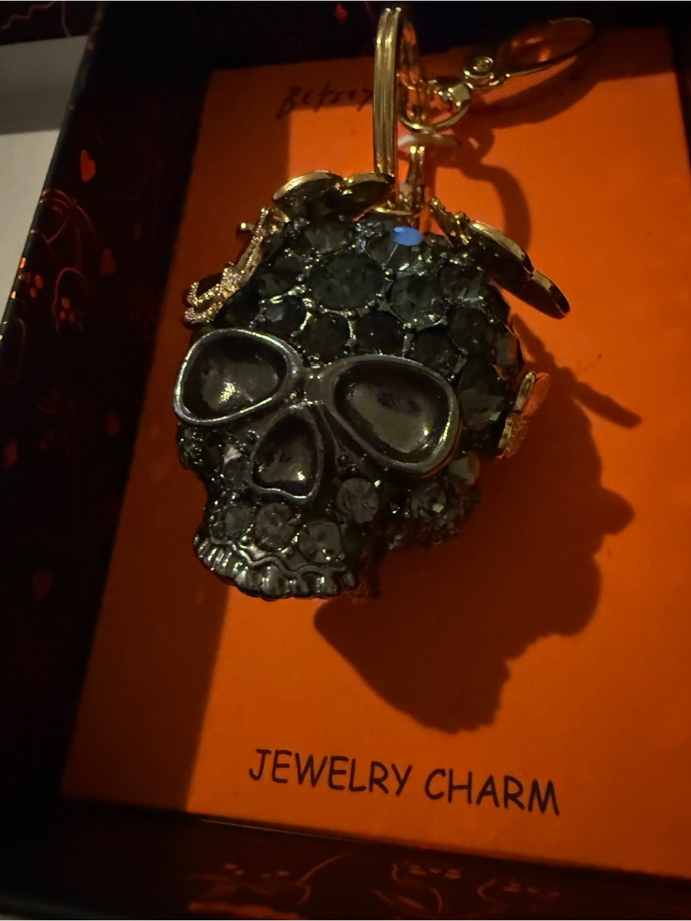 NWT Betsey Johnson Crystal Skull Bag Charm with Butterfly & Bow Accents, Hallowe - Picture 7 of 9
